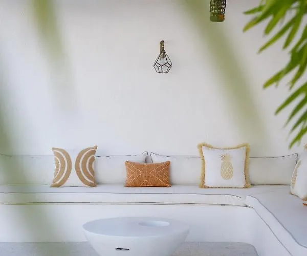 Weiss Berawa Villa Canggu