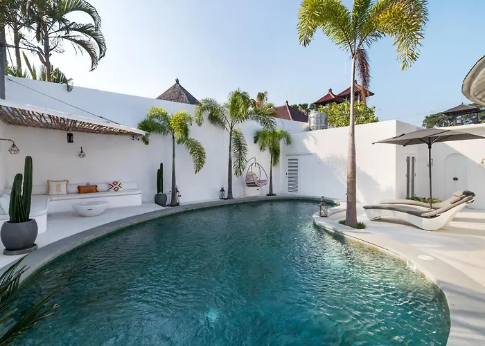 Weiss Berawa Villa